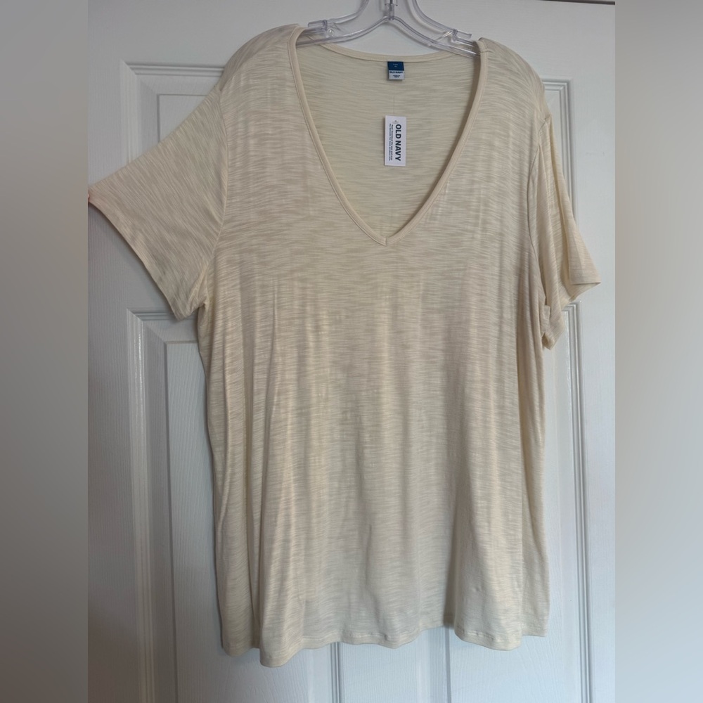 Old Navy NWT Light Cream Luxe Short Sleeve Tee